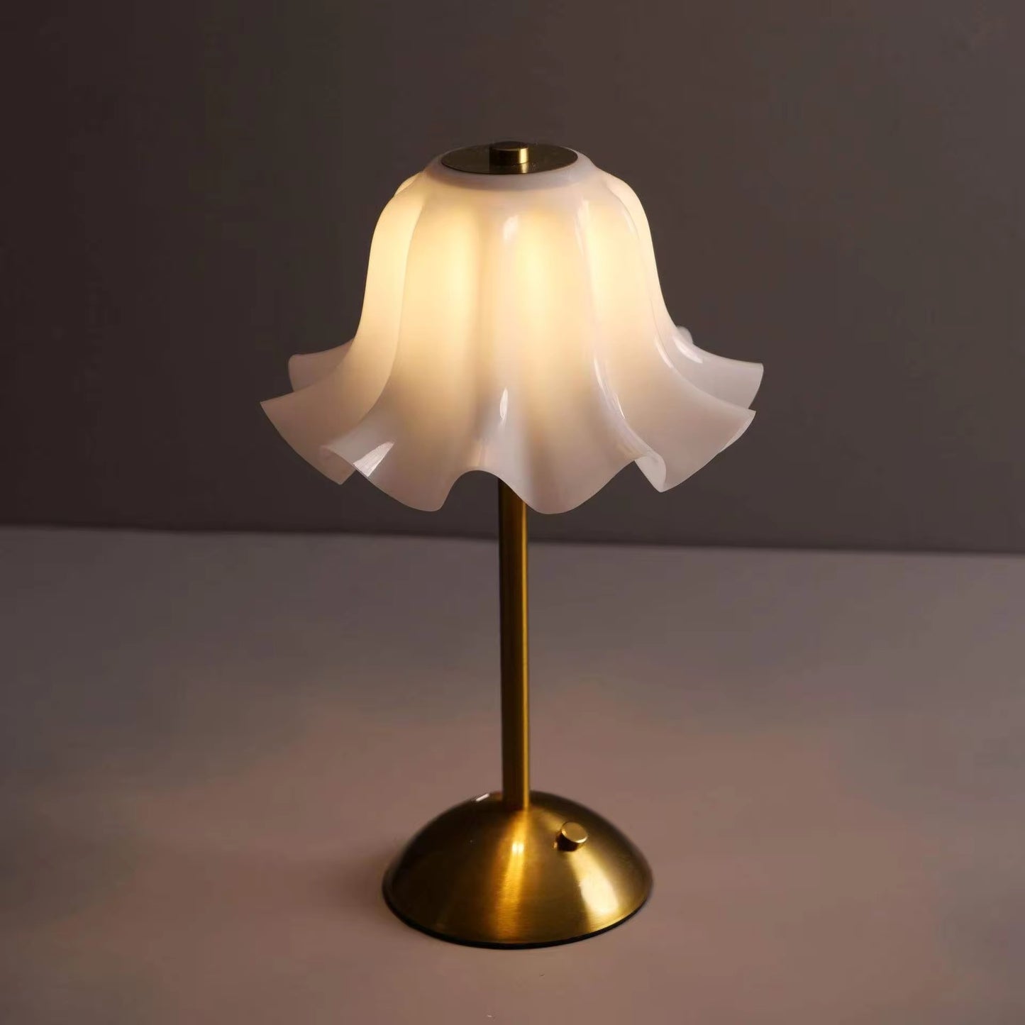 Elegant Flower LED Table Lamp