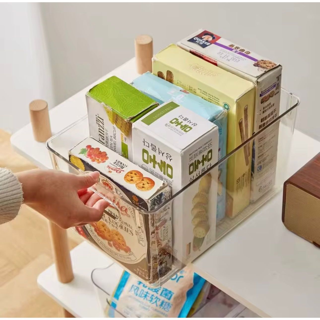 Transparent Organizer With Handles