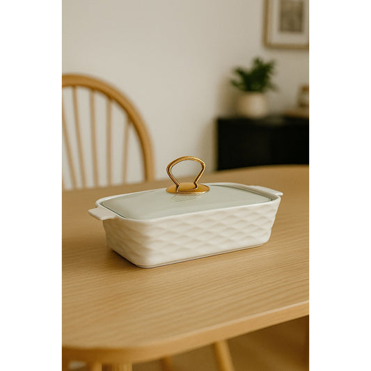 Rectangular Ceramic Bakeware with gold lid - 36.83cm